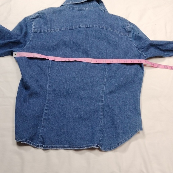 Faded Glory Womens Blue Denim Embroidered Button-Up Shirt - Picture 10 of 10